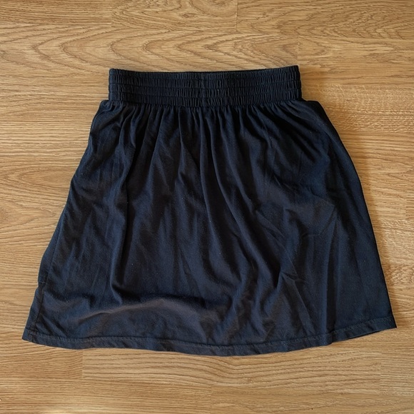 American Apparel Skirt with Pockets - Black - Picture 2 of 6